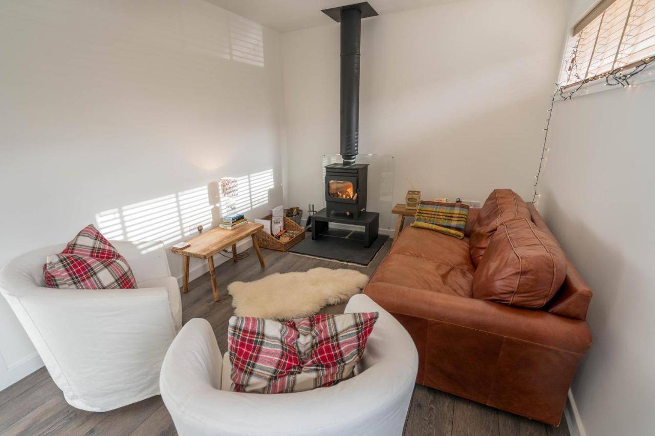 The Trossachs Collection Villa Balfron ภายนอก รูปภาพ